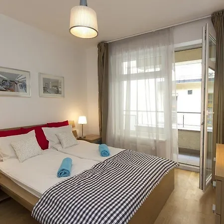 Ξενοδοχείο με διαμερίσματα Madison 3*