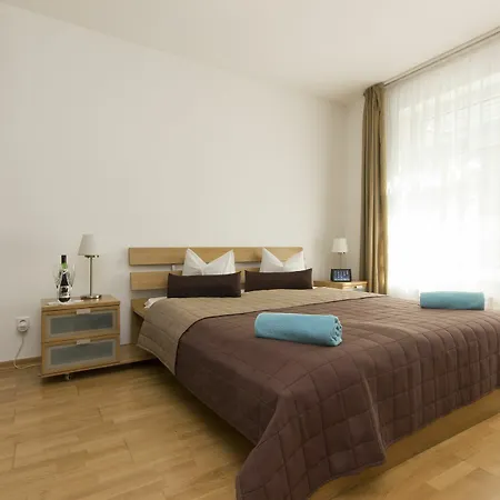 Ξενοδοχείο με διαμερίσματα Madison