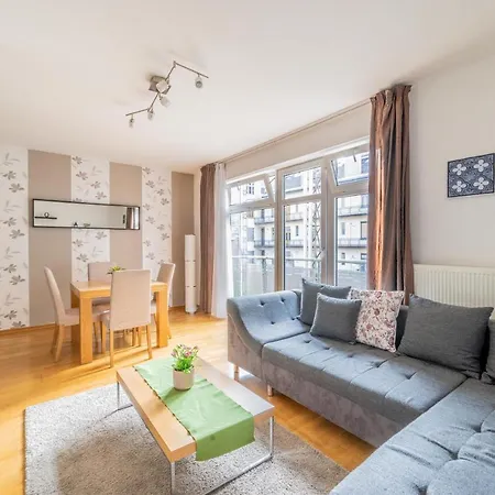 Ξενοδοχείο με διαμερίσματα Madison 3*