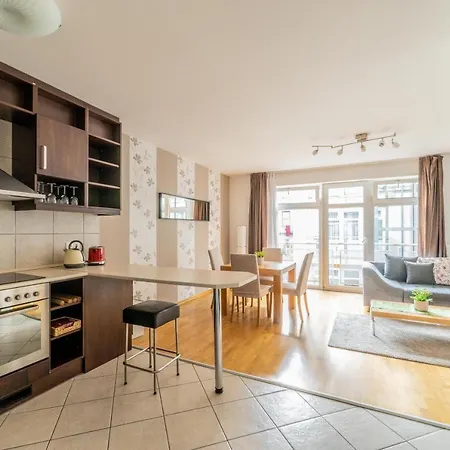 Madison Budapest
