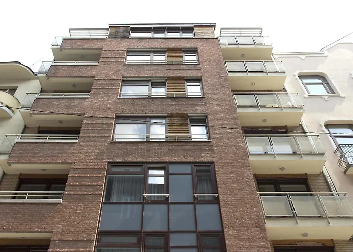 Aparthotel Madison 3*