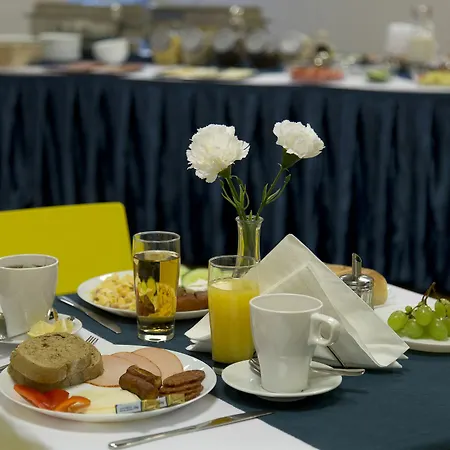 Madison Aparthotel 3*