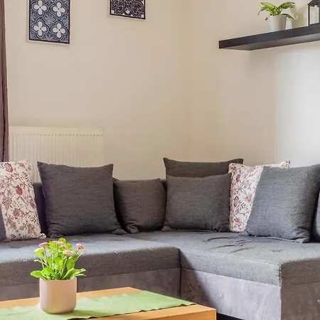 Madison Aparthotel 3*